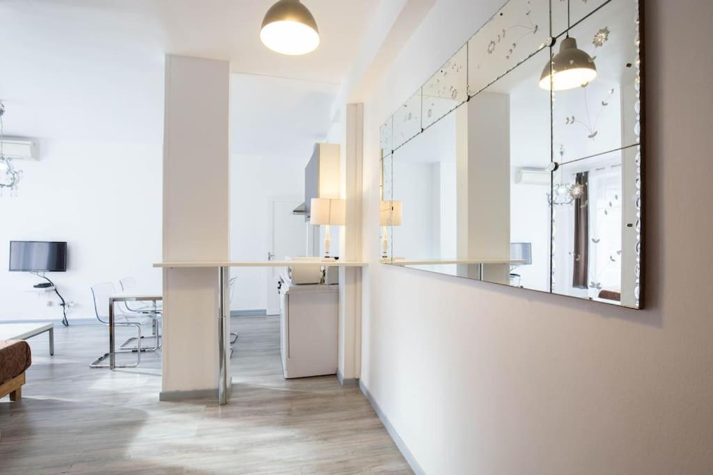 Balcony On The True Marseille Apartment Luaran gambar